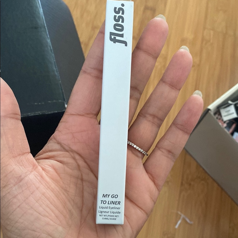 ⛔️SOLD FREE with any purchase | Liquid Liner